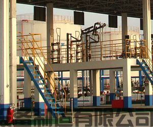 中航油云南分公司定制采購的一批AL1401汽車頂部裝卸鶴管已發(fā)往使用現(xiàn)場(chǎng)(1) 中航油云南分公司定制采購的一批AL1401汽車頂部裝卸鶴管已發(fā)往使用現(xiàn)場(chǎng)(1)